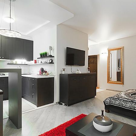 Swedish Studio At Myasnikova Apartment Minsk Ruang foto