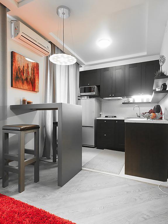 Swedish Studio At Myasnikova Apartment Minsk Ruang foto