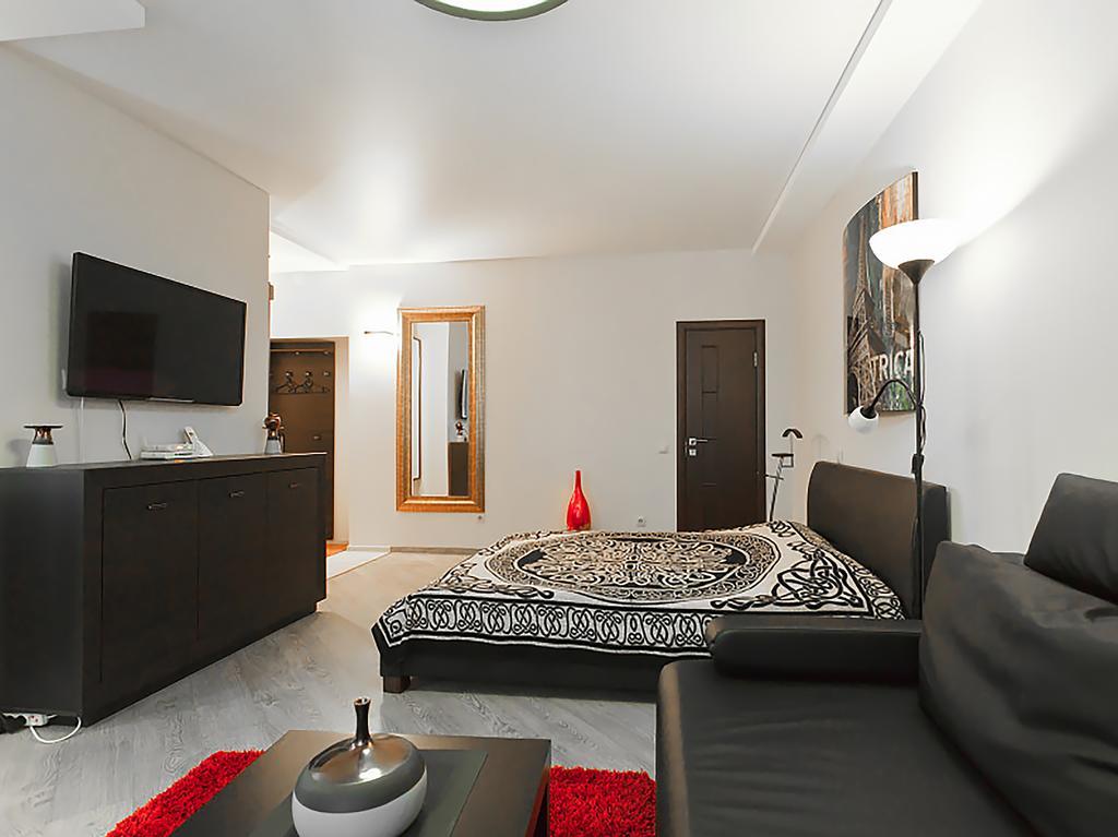 Swedish Studio At Myasnikova Apartment Minsk Ruang foto